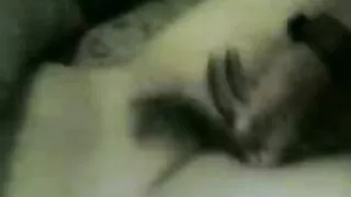 पिता र छोरा समुद्र तट मा एक मत्स्यस्त्री Spood.