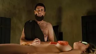 ब्रिटन एम्बर एम्बर एक व्यभिचारी हुन उनको पति बाध्य.