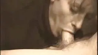 बिल्ली र स्तन मा कपडा: आमा देखि बीडीएसएम.