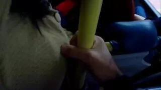 दाढी वाला एक पर्दा मा एक मुस्लिम महिला, जसलाई उहाँले इन्टरनेटमा कुराकानी.